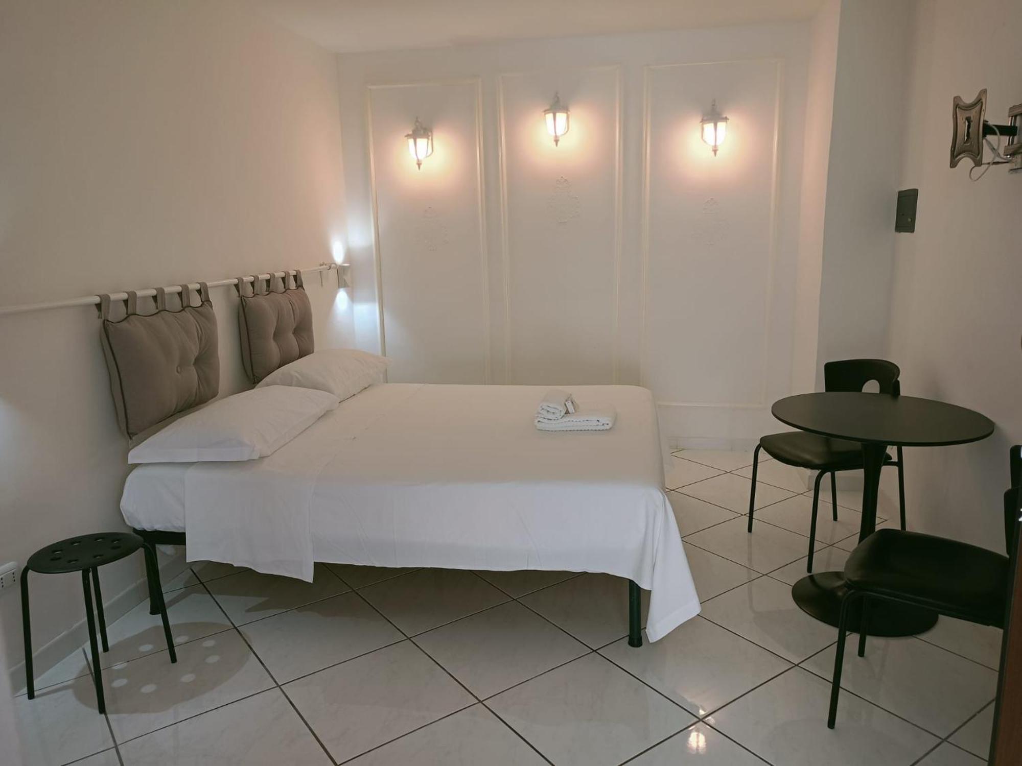 Costa Costa Rooms Sant'Egidio del Monte Albino Oda fotoğraf